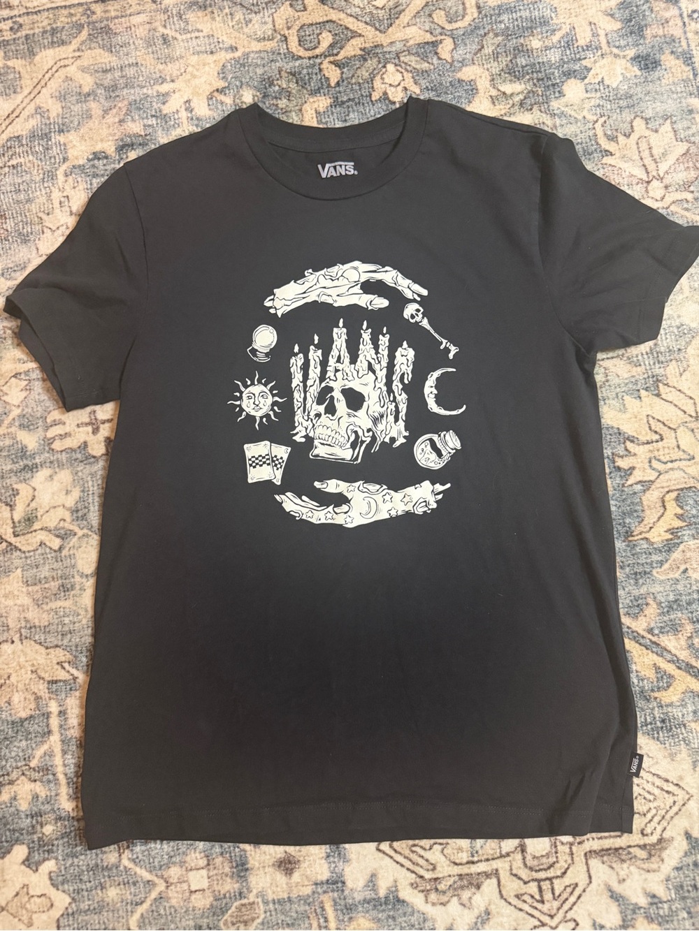 Vans Black Tee tarot readings